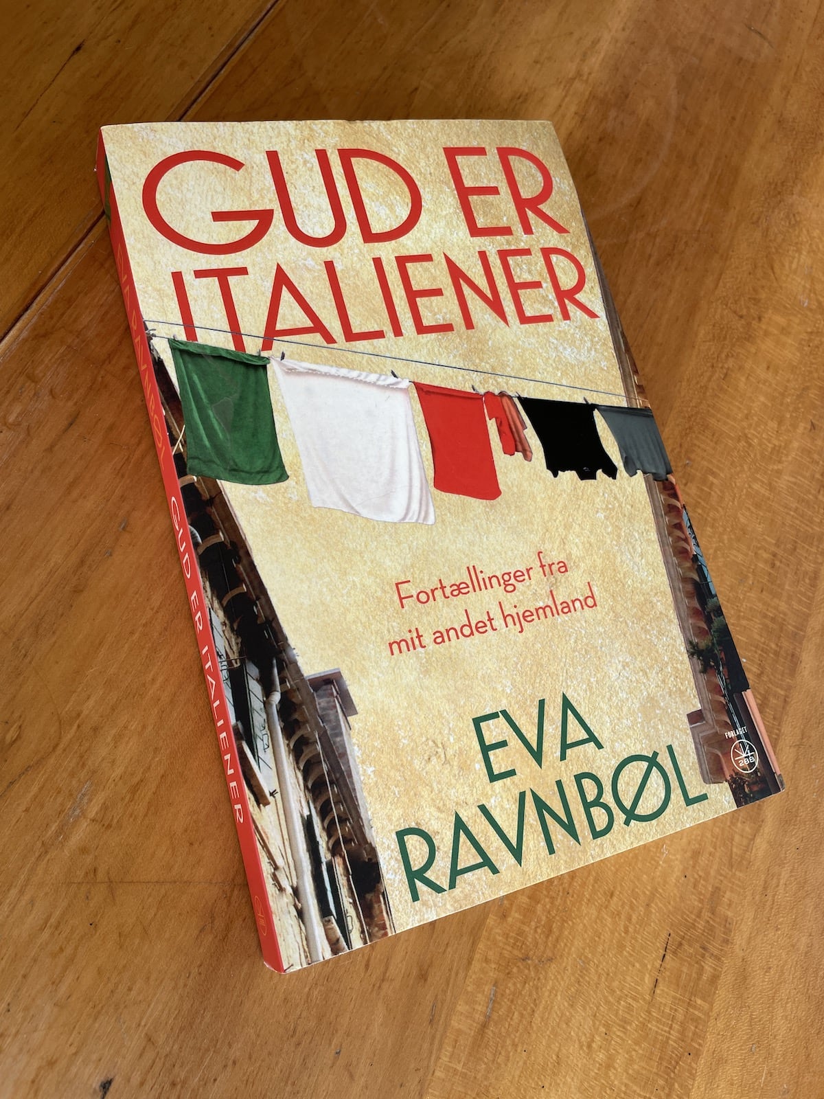 Gud er italiener, Eva Ravnbøl, brugt bog